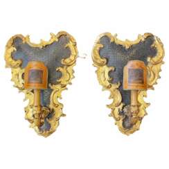 18th Century Pair of Louis XV Rococo Style Italian Sconces in Gilded Wood