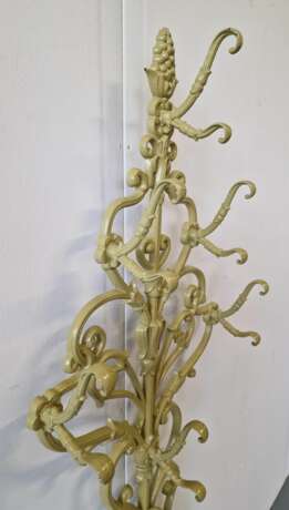 Antique cast iron coat rack. Cast iron Eclecticism Early 20th century - photo 5