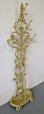 Antique cast iron coat rack. Cast iron Eclecticism Early 20th century - photo 6