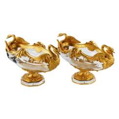 Pair of oval vases in cast glass and gilt bronze, with swan motif. France 20th century. 