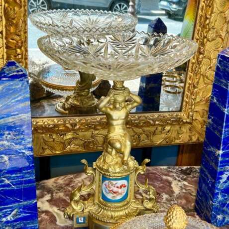 19th Century Cut Crystal Bowl on a Gilt Bronze Pedestal with Putti Motifs Crystal Napoleon III 19th century - photo 9