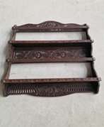 Catalogue des produits. Wall shelf
