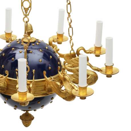 Impressive chandelier in Empire style. Russia. 19th century. Gilded bronze Empire 19th century - photo 4