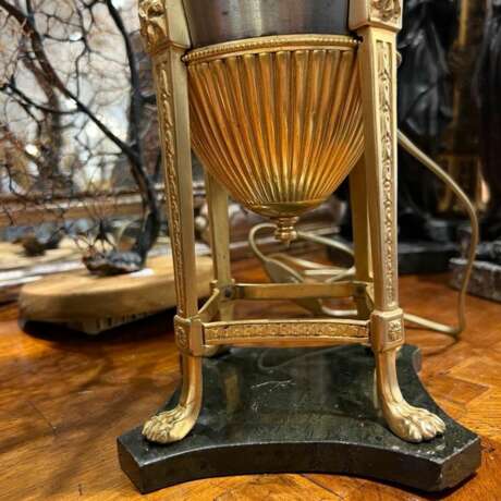 19th-Century Empire-Style Lamp in Gilt Bronze and Brown Patina with Marble Base Камень Napoleon III 18th century г. - фото 5