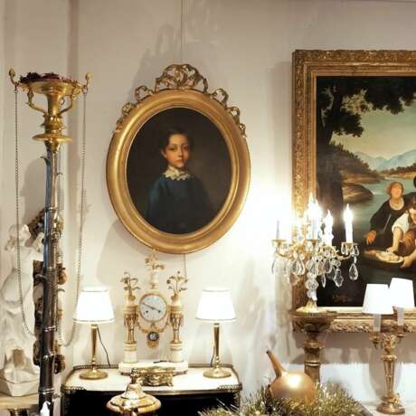 19th Century Oval Portrait of Aristocrat Girl in Gilded Frame Canvas Louis-Philippe Carl X 19th century - photo 2