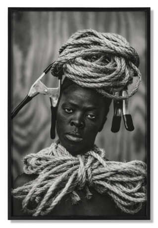 ZANELE MUHOLI (B. 1972) - photo 1