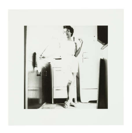 LORNA SIMPSON (B. 1960) - photo 4