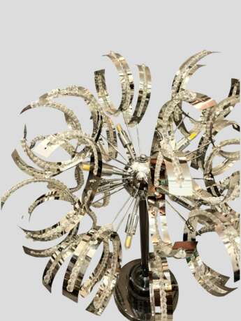 Big Mid-Century Modern Lamp in Chrome Metal and Glass 1970s Métal The end of the 20th century - photo 8