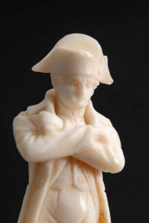 Elfenbein-Statuette: Napoleon. - Foto 2