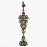 A Columbine cup with lid. Nuremberg, mid 17th century, Georg Rötenbeck (1634/36-1661) - photo 1