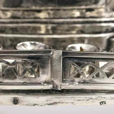 Hanukkah menorah. Augsburg, 1818, Johann Sigmund Christeiner (1776-1831, master 1800) - фото 3