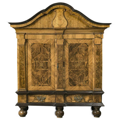 A cupboard. Lübeck, 2nd half of the 18th century - photo 1