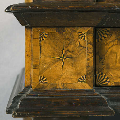 A cupboard. Lübeck, 2nd half of the 18th century - photo 4