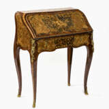 A ladies bureau (Bureau de pente). Paris, circa 1765, marked Joseph Schmitz (master 1761) - photo 1