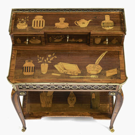 A ladies bureau (Bonheur du jour). Paris, circa 1770, marked P. Pioniez (master 1765) - photo 4