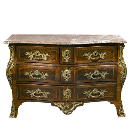 A commode. France, 18th century - фото 1