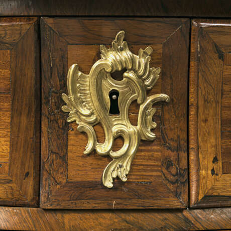 A commode. France, 18th century - фото 5