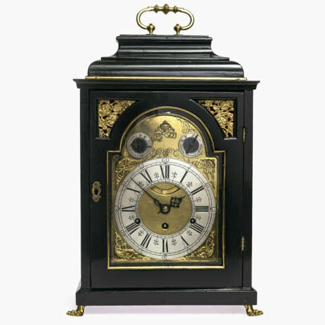 A bracket clock. England, mid 18th century - фото 1