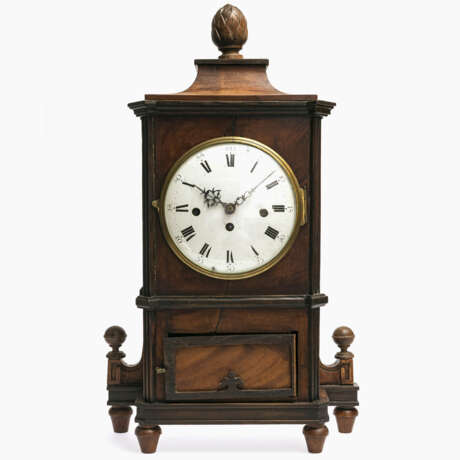 A mantle clock. Munich, 19th century - photo 1
