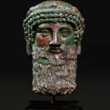 A ROMAN ARCHAISTIC BRONZE HERM HEAD OF HERMES PROPYLAIOS - Foto 1