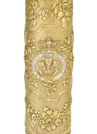 A SILVER-GILT TELESCOPE - photo 3