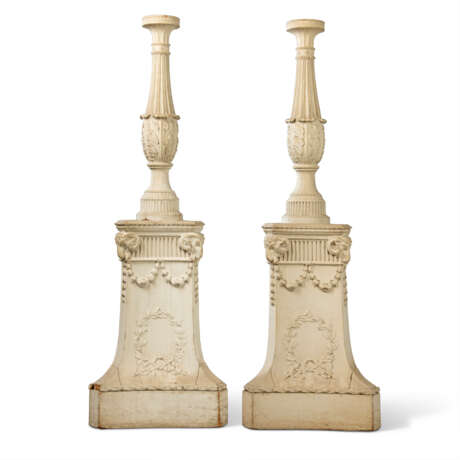 A PAIR OF GEORGE III WHITE-PAINTED CARVED LIMEWOOD AND COMPOSITION ORNAMENT TORCHERES - photo 1