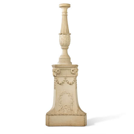 A PAIR OF GEORGE III WHITE-PAINTED CARVED LIMEWOOD AND COMPOSITION ORNAMENT TORCHERES - photo 4