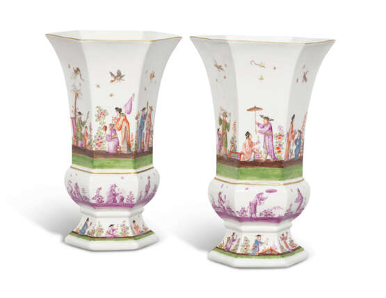 A GARNITURE OF FIVE MEISSEN PORCELAIN HEXAGONAL VASES AND COVERS - photo 5