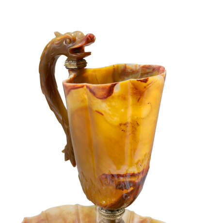 AN ORMOLU AND SILVER-GILT MOUNTED CARVED AGATE EWER AND BASIN - фото 3