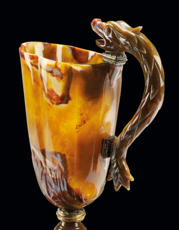 AN ORMOLU AND SILVER-GILT MOUNTED CARVED AGATE EWER AND BASIN - фото 8