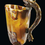 AN ORMOLU AND SILVER-GILT MOUNTED CARVED AGATE EWER AND BASIN - фото 8