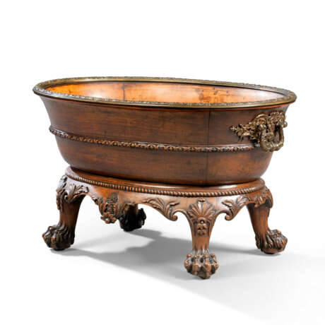 A GEORGE II GILT-LACQUERED-BRASS-MOUNTED PADOUK WINE COOLER - фото 1