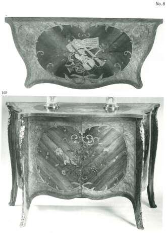 A PAIR OF GEORGE III LACQUERED-GILT-BRONZE-MOUNTED KINGWOOD, HAREWOOD, AMARANTH AND MARQUETRY SERPENTINE COMMODES - photo 10