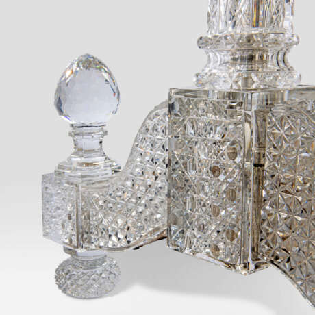A PAIR OF VICTORIAN CUT-CRYSTAL, EBONISED AND PARCEL-GILT CHEVAL MIRRORS - photo 5