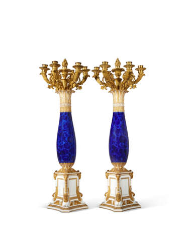 A PAIR OF LATE EMPIRE ORMOLU-MOUNTED SEVRES PORCELAIN `BLEU LAPIS` SEVEN-LIGHT CANDELABRA - фото 2