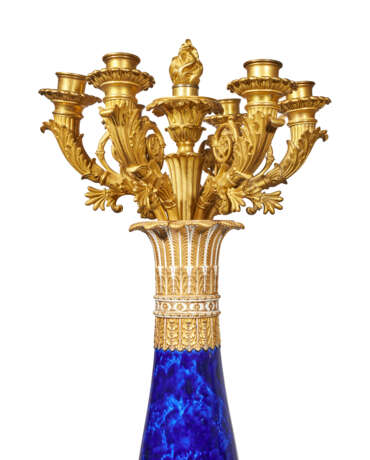 A PAIR OF LATE EMPIRE ORMOLU-MOUNTED SEVRES PORCELAIN `BLEU LAPIS` SEVEN-LIGHT CANDELABRA - фото 4
