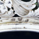 A RARE PAIR OF DUTCH SILVER-MOUNTED GREEN GLASS BOTTLES AND STOPPERS - photo 4