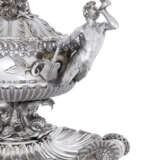 A PAIR OF GEORGE IV SILVER SOUP TUREENS, COVERS, LINERS AND STANDS FROM THE DUKE OF DEVONSHIRE`S GRAND SERVICE - photo 5