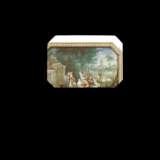 A LOUIS XV TWO-COLOUR GOLD-MOUNTED BO&#206;TE &#192; MINIATURES - Foto 2