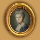 Portrait of a young woman in an gilt oval frame pastel drawing 18th century oil painting 18th century - Foto 5