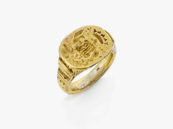 A signet ring. 18th century - photo 1