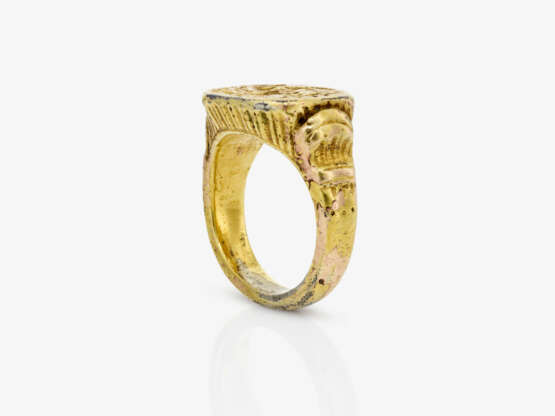 A signet ring. 18th century - photo 2