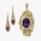 An amethyst jewellery set with brilliant-cut diamonds. - photo 1
