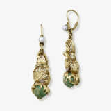 A parure consisting of a pendant, ring, pair of drop earrings with turquoises with matrix and cultured pearls. 1950-1970 - photo 4