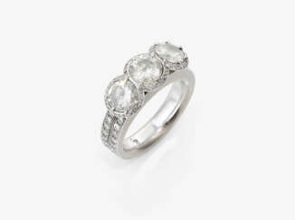A ring with brilliant-cut diamonds.