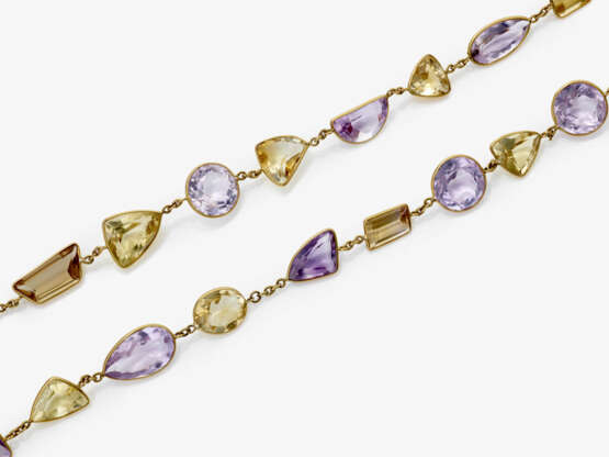 A soutoir - necklace consisting of a play of colours of delicate citrines and amethysts. Germany, 2000s - фото 2