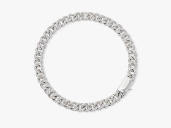 A classic link bracelet decorated with brilliant-cut diamonds. Germany, 2020s - photo 1