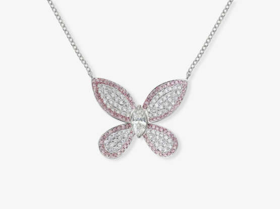 A Shorty butterfly necklace with natural pink and purple-pink and white brilliant-cut diamonds, as well as a marquise-cut diamond. Italy, 2020s - фото 1