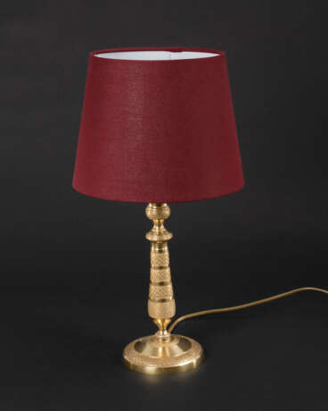 Tischlampe mit Biedermeier-Bronzeleucht - Foto 1