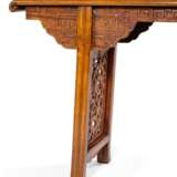 Altartisch aus Hartholz mit Drachenschnitzerei - Foto 2